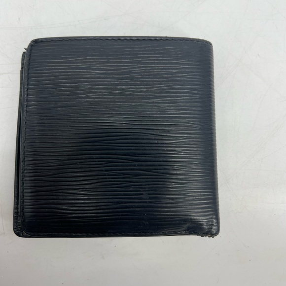 Louis Vuitton Epi bifold wallet - Picture 4 of 12